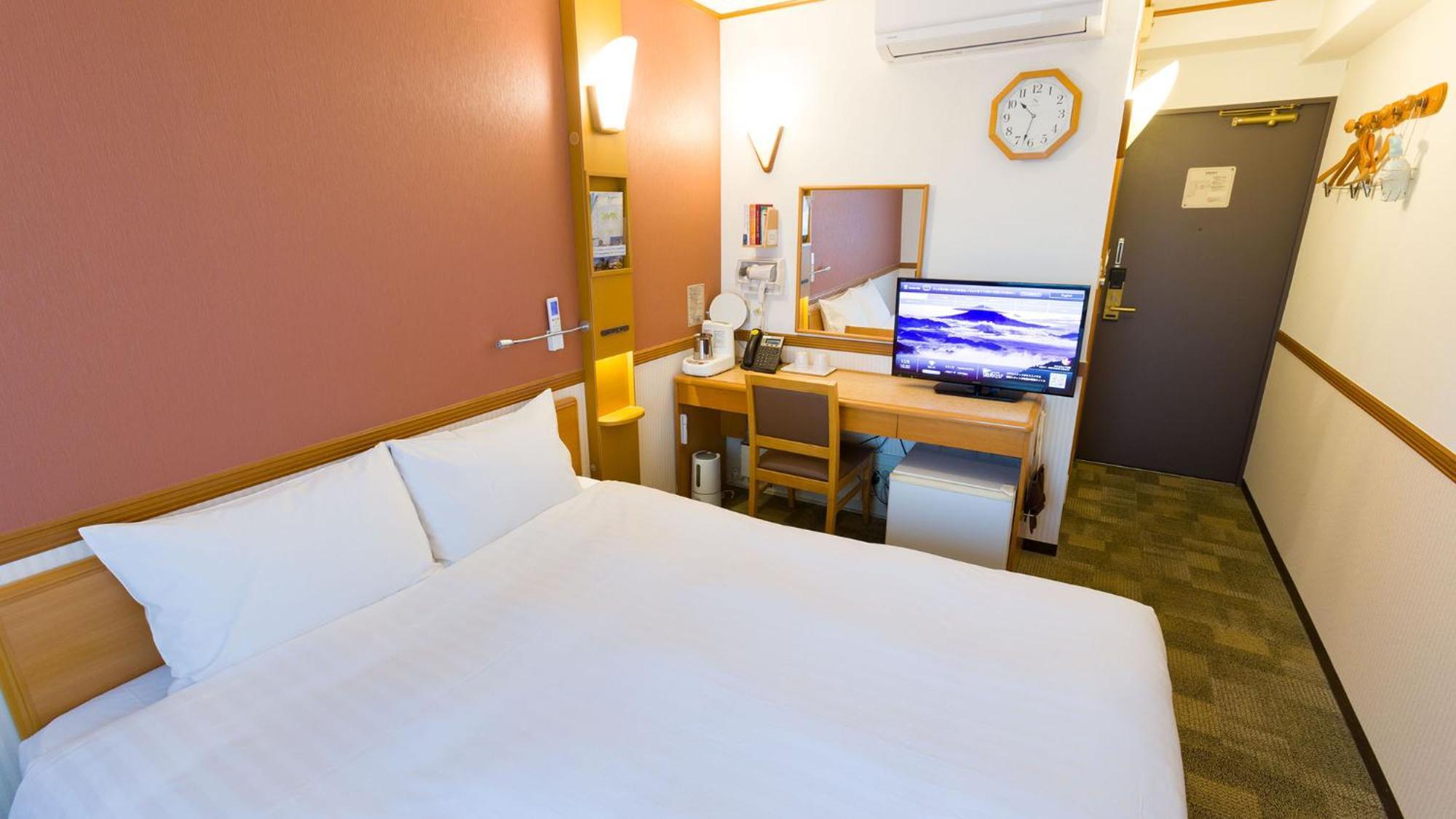Toyoko Inn Kanazawa-Eki Higashi-Guchi Chambre photo
