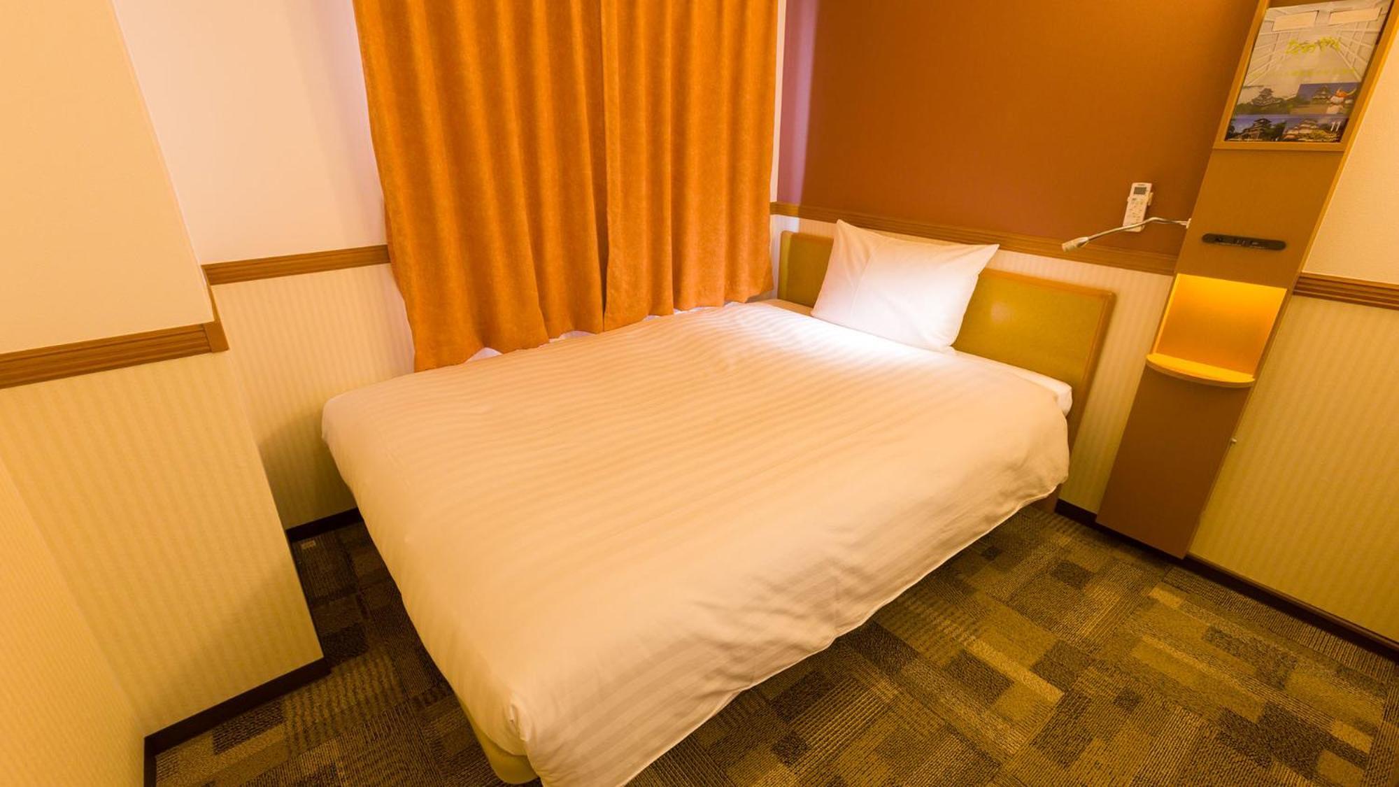 Toyoko Inn Kanazawa-Eki Higashi-Guchi Chambre photo